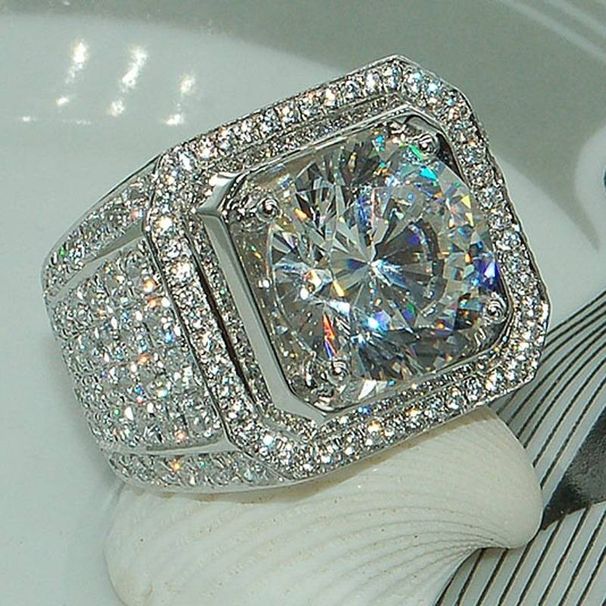 Unisex hot selling fashion rings, new domineering men's diamond rings, full diamond micro set rings_ipsvogv.com