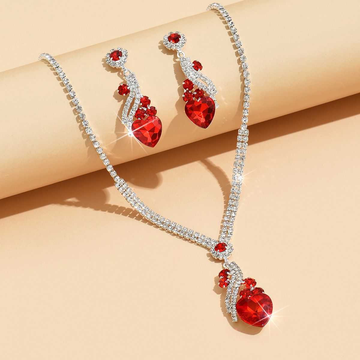 Women’s Jewelry Set Fashion Light Luxury Temperament Heart Shaped Crystal Rhinestone Set Necklace Earrings Full Diamond Jewelry Set Chain Female_ipsvogv.com
