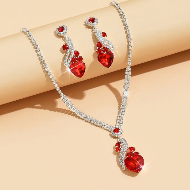 Women’s Jewelry Set Fashion Light Luxury Temperament Heart Shaped Crystal Rhinestone Set Necklace Earrings Full Diamond Jewelry Set Chain Female_ipsvogv.com