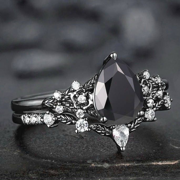 Sanjie Ins Samurai Flower Lady Black Zircon Ring Stacked, Personalized, Light Luxury, High End Wedding Pair_ipsvogv.com