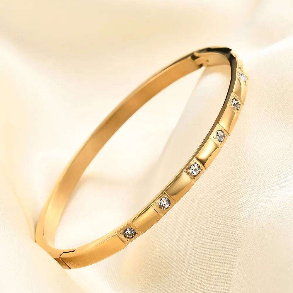 Women's Jewelry Fashionable Diamond Studded K Titanium Steel Bracelet Niche Design Light Luxury Bracelet High End Sense Versatile Exquisite_ipsvogv.com
