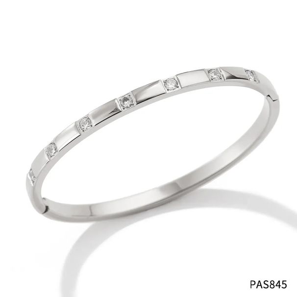 Elegant Geometric Stainless Steel Plating Inlay Zircon Bangle_ipsvogv.com