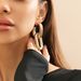 Minimalist INS Style Interlocking Hoop Metal Round Thick Chain Sweet Cool Design Geometric Stud Earrings_ipsvogv.com