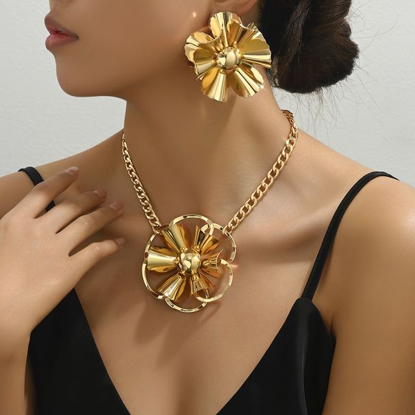 Simple, fashionable, light luxury flower exaggerated female personality, earrings with niche design, versatile necklace_ipsvogv.com