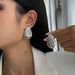 Fashionable Ins Style Metal Threaded Shell With Simple Design, Geometric Ring Twisted Earrings_ipsvogv.com