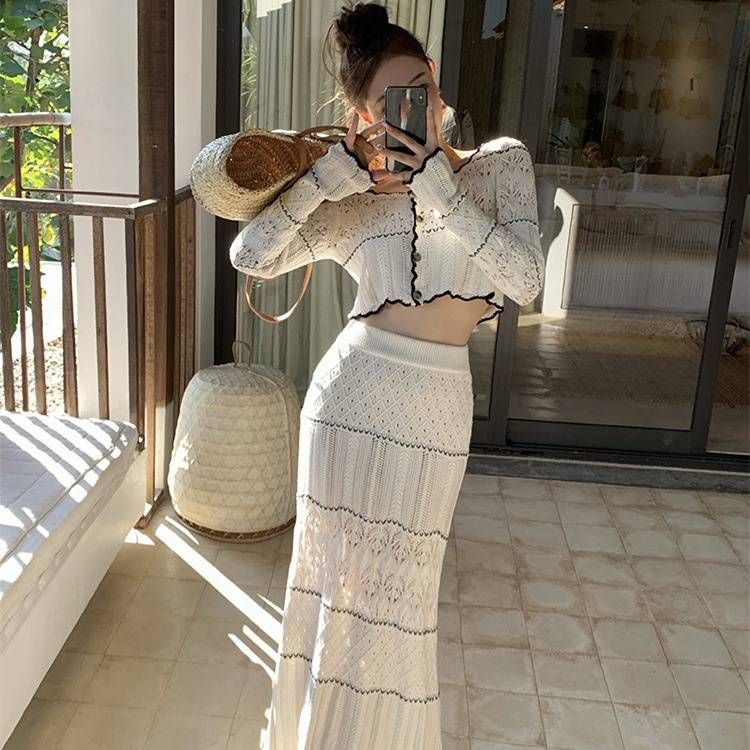 Women's Clothing hollow knitted top skirt two piece suit fashionable and age reducing temperament early spring wear a complete set_ipsvogv.com