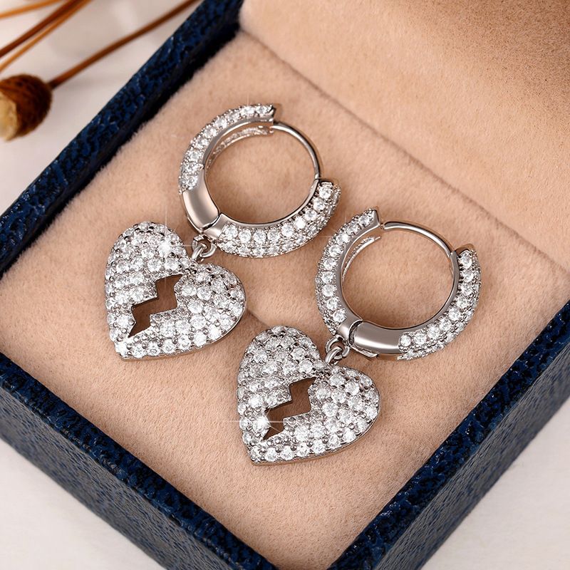 Cao Shi Hiphop Full Zircon Heartbreaking Earrings Personalized Earrings for Men and Women_ipsvogv.com