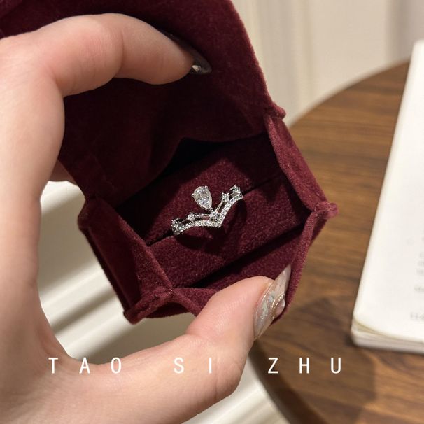 Crown Windy Letter Water Diamond V Drop Zircon Light Luxury High End Open Ring Exquisite Girl Gift_ipsvogv.com