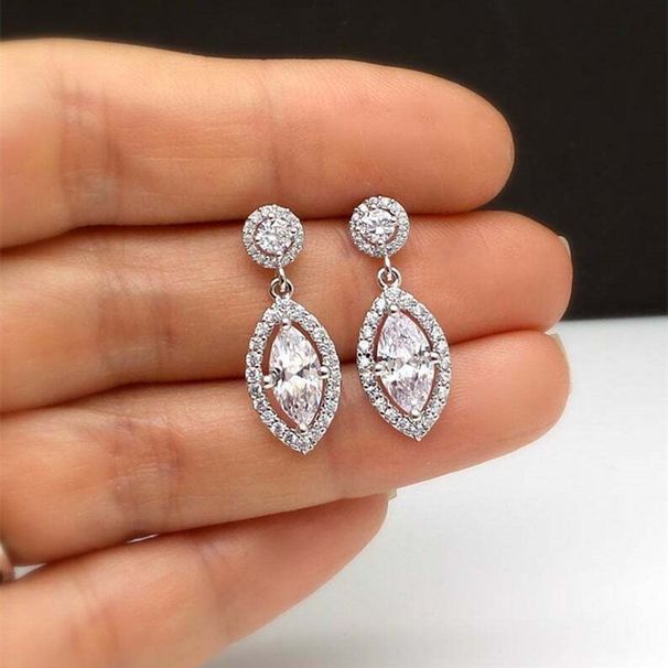 Cao Shi's New Earrings Exquisite and Set with Horse Eyes Shaped Zircon Earrings, Feminine Commuter Style Earrings_ipsvogv.com