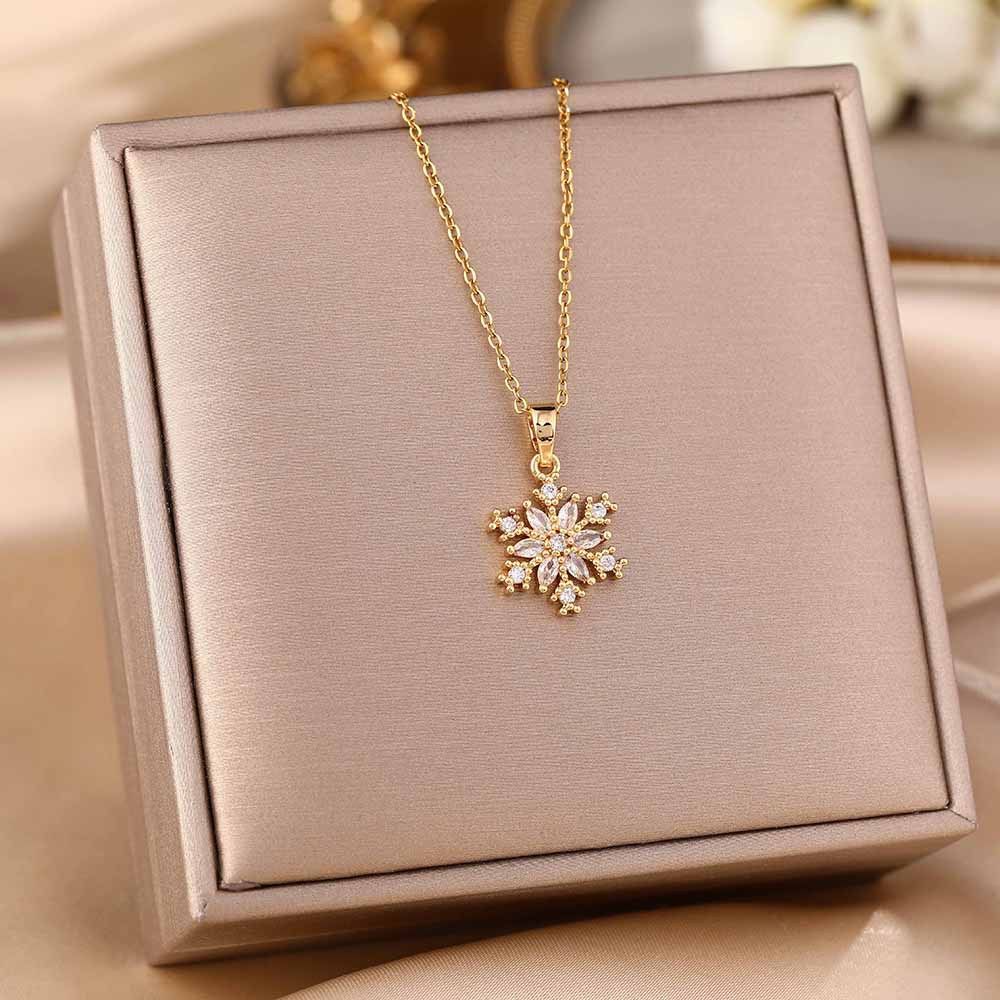 New Full Diamond Snowflake Titanium Steel Necklace Women, Fashionable, Classic, Light Luxury Feeling, Collarbone Chain,_ipsvogv.com