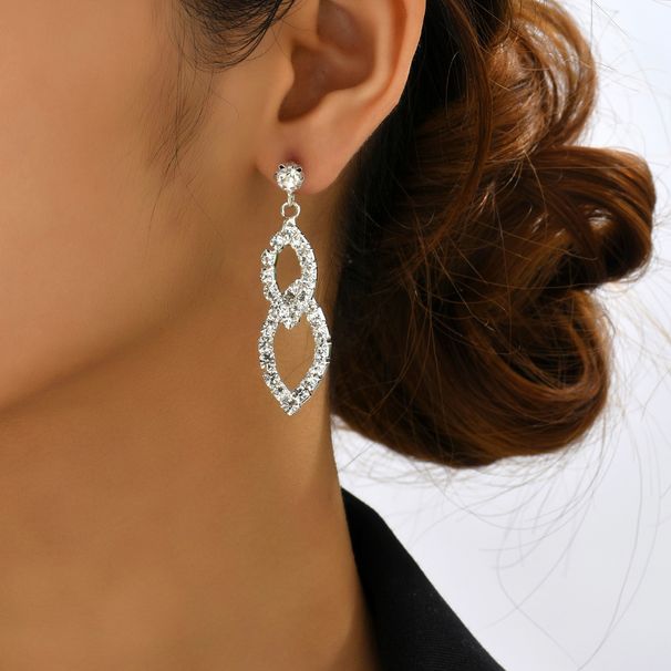 Unisex Earrings Wholesale Women's Fashion Silver Diamond Lover's Kiss Earrings_ipsvogv.com