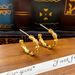 Korean version of fashionable and exquisite honeycomb women's silver needle earrings, high-end sense, niche, simple,_ipsvogv.com