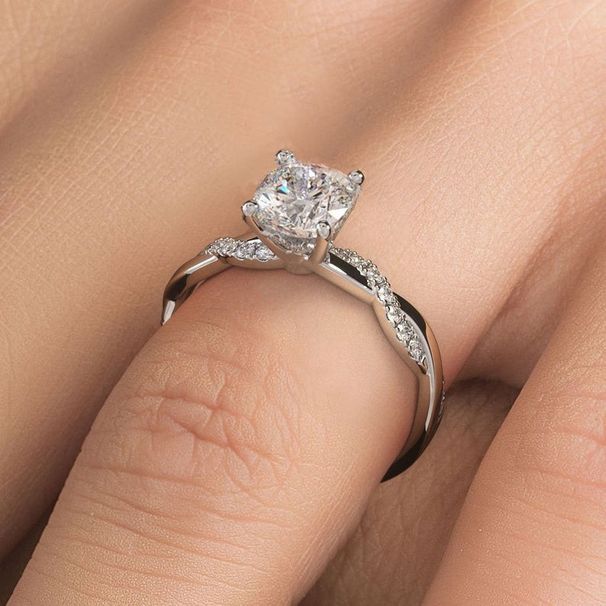 Three Heroes Strength New Princess Square Diamond Engagement Ring Women's Zircon Jewelry_ipsvogv.com