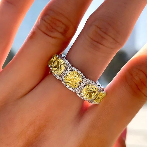 Cao Shi's Best-selling Diamond Princess Series Quadrilateral Luxury Exquisite High-end Women's Ring_ipsvogv.com