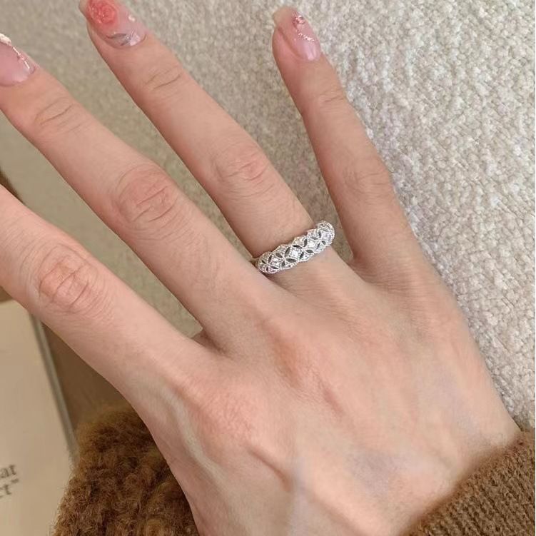 New Lace Hollow Inlaid 2024 Pattern Zircon With High Beauty, Exquisite Personality, Finger Ring Accessories For Women Beauty, Personality,_ipsvogv.com