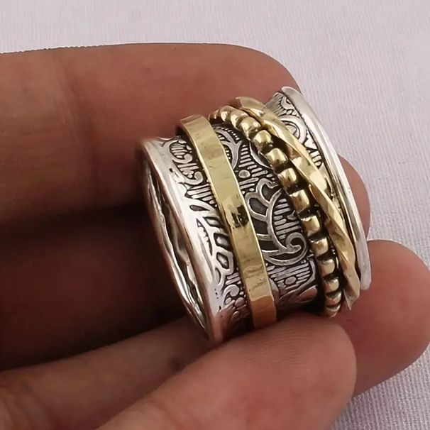 Cao Shi Oumi's New Creative Is A Fashionable And Exquisite Geometric Line Ring With Dual Color Trendy Design_ipsvogv.com