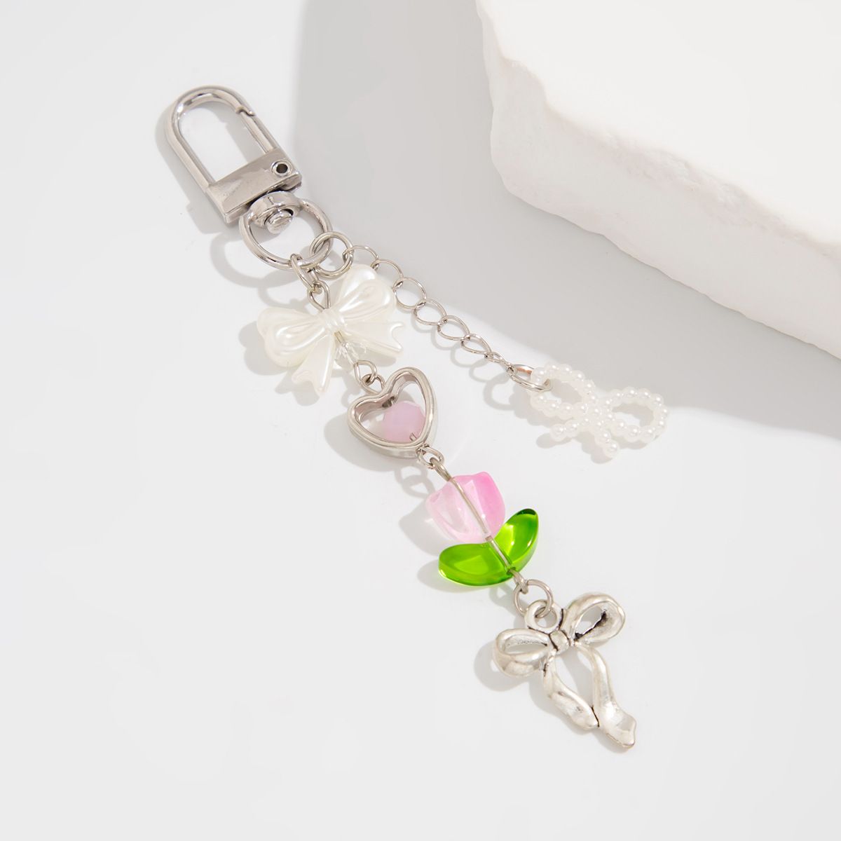 beaded Handmade Chain Anti Lost Pendant Keychain Sweet Cool Girl Y2k Strawberry Bag Pendant Female_ipsvogv.com