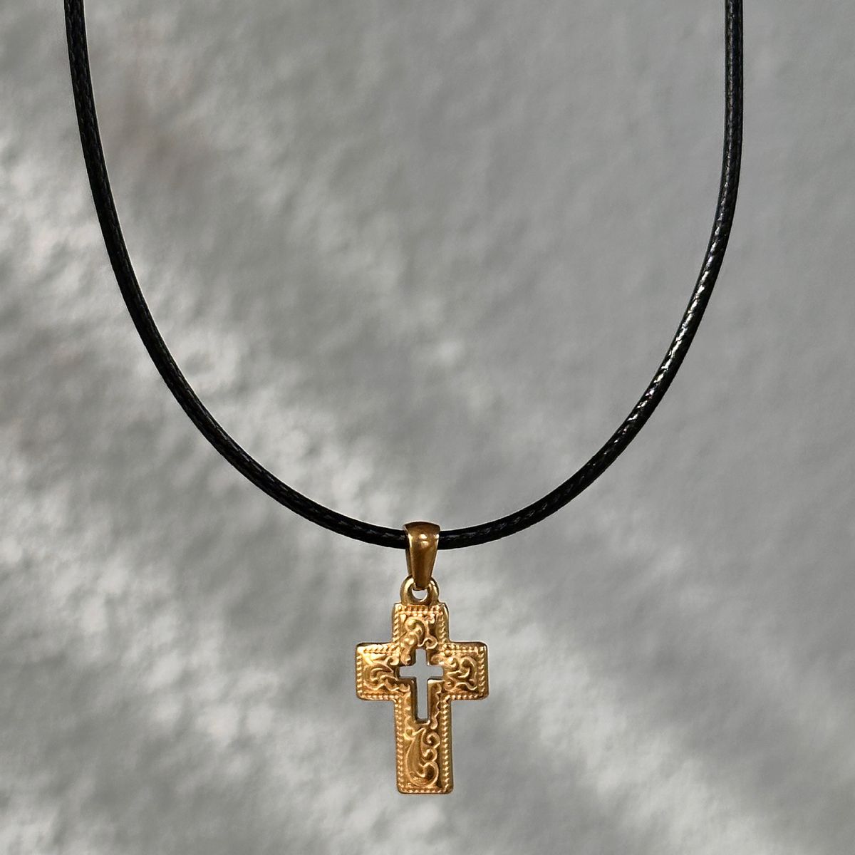 Spot INS Gold Plated Titanium Steel Retro Black Leather Rope Cross Necklace_ipsvogv.com