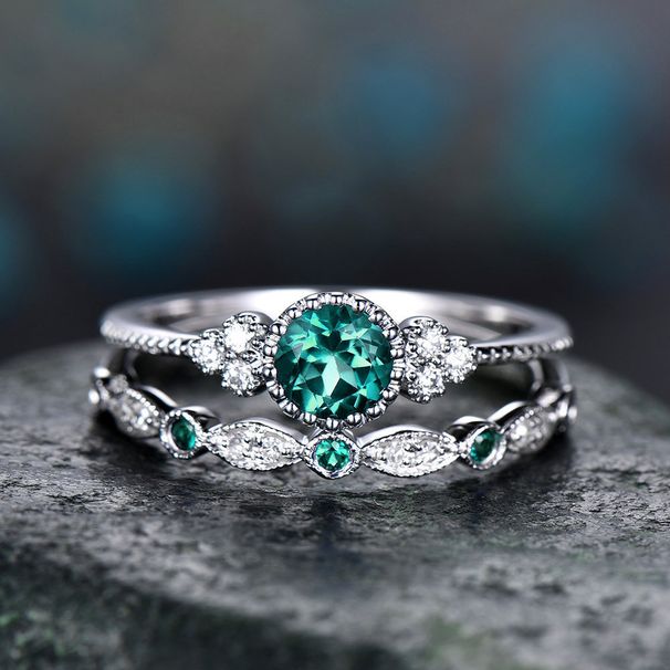 Cao Shi's New Fashion Versatile Zircon Women's with Copper Plating White K Micro Set Green Ring_ipsvogv.com