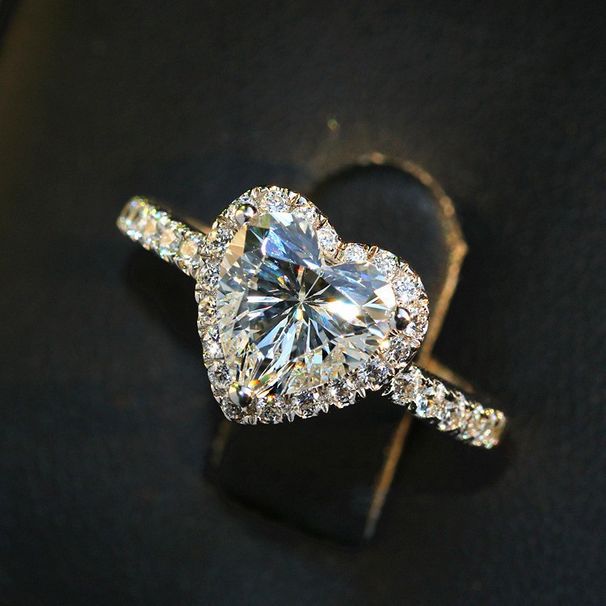 Silver Female Simulation Micro Set Heart Shaped One Carat Mosan Diamond Ring_ipsvogv.com