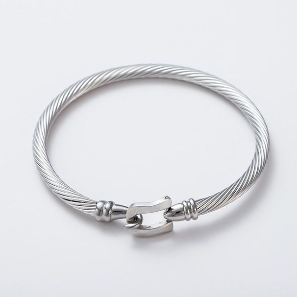 Horseshoe Shaped Magnet Buckle Wire Bangle_ipsvogv.com