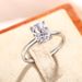Cao Shichao's Sparkling Oval Zircon Ring Is A High-end And Luxurious Design Accessory For Women's Simulation_ipsvogv.com