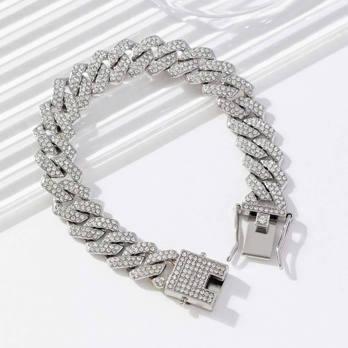 New Style Bracelet 12mm Alloy Full Diamond Cuban Chain Unisex Personality Hip-Hop Jewelry_ipsvogv.com