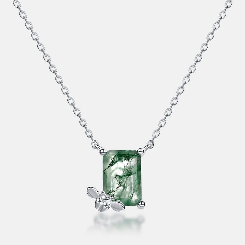 small Bee Design Natural Green Moss Stone Necklace S925 Silver Water Grass Agate Clavicle Chain Light Luxury_ipsvogv.com