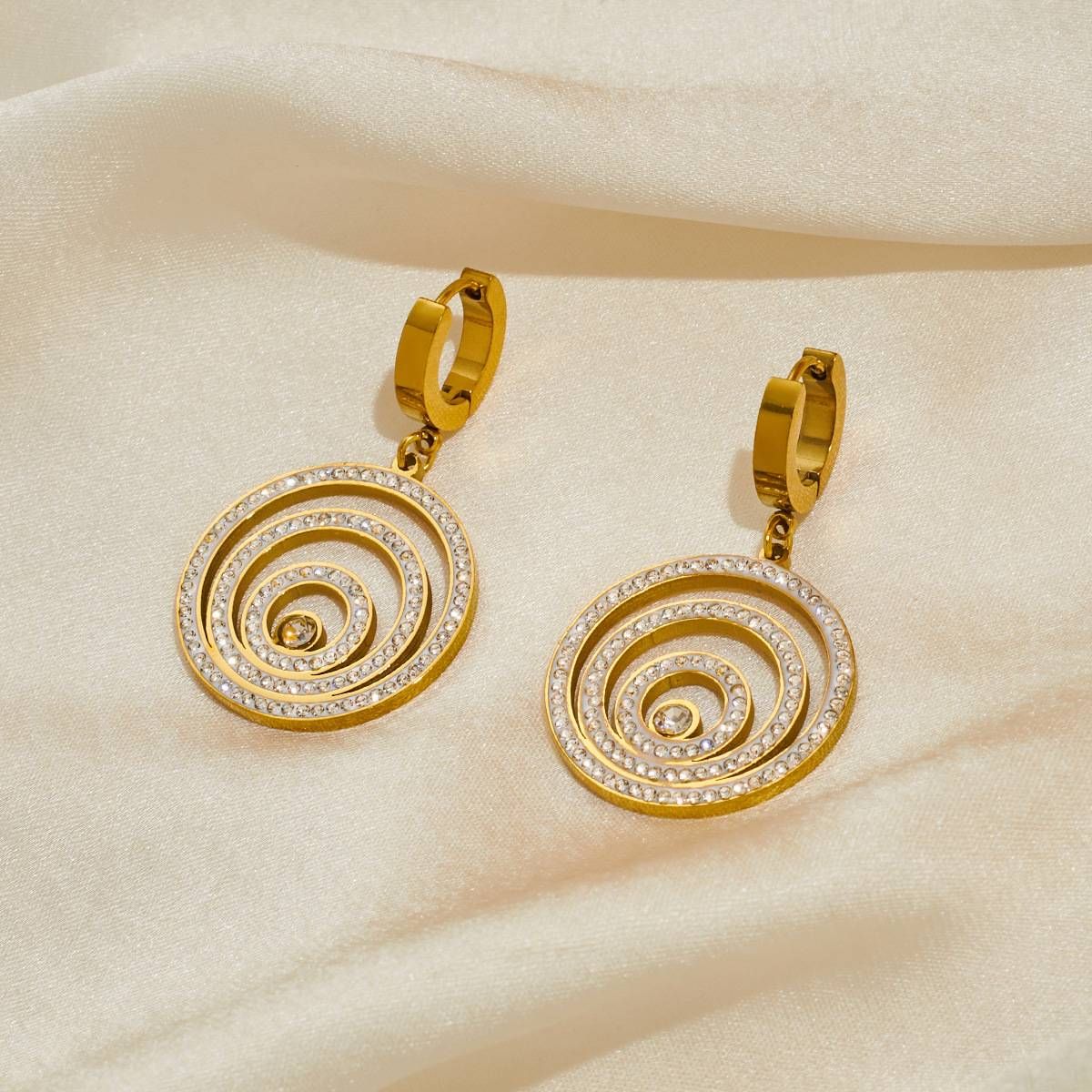 Exaggerated K gold sticky diamond spiral mosquito coil titanium steel jewelry set color bracelet personality earrings fashion trend_ipsvogv.com
