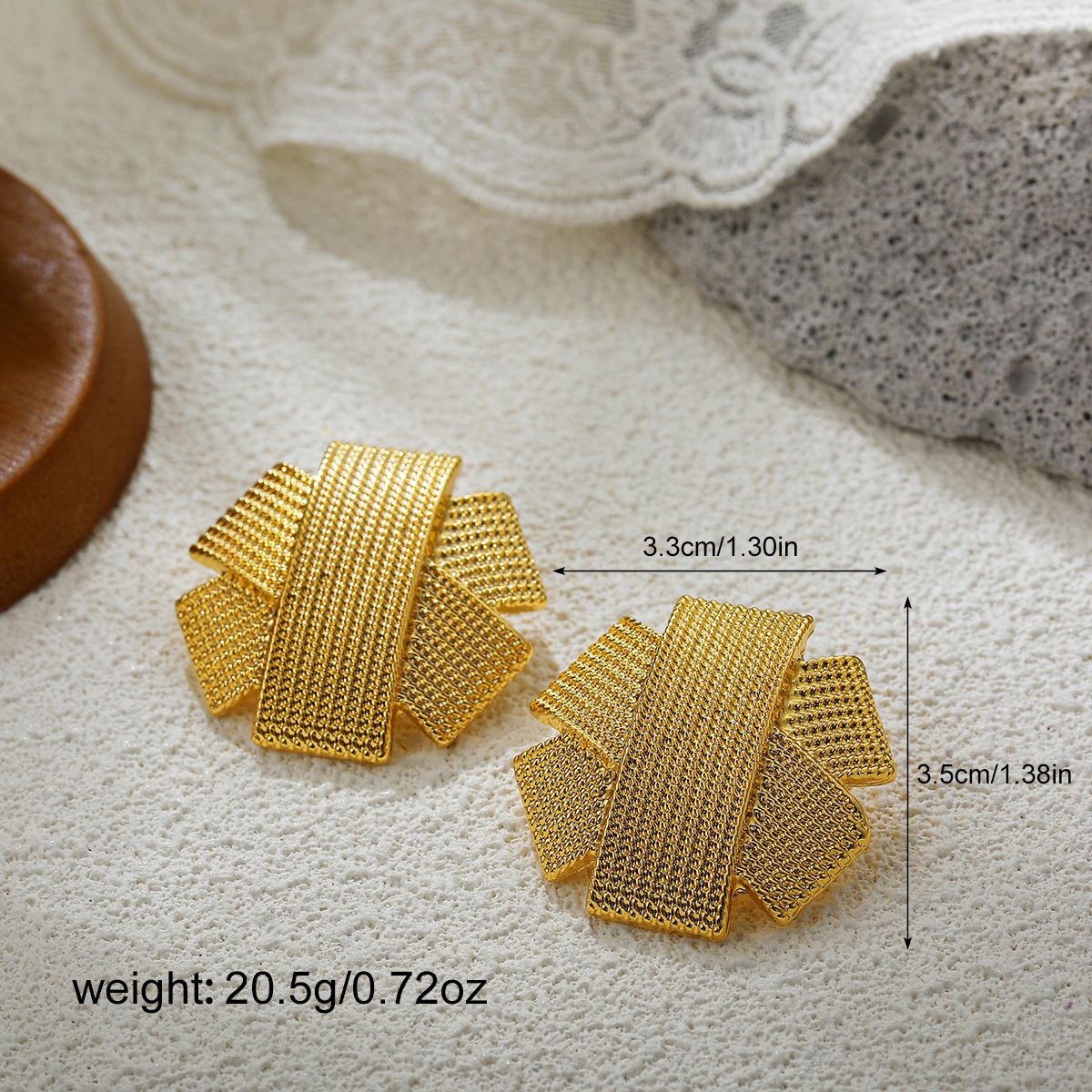 Unisex Retro Exaggerated Earrings Design Gold Plated Elegant Earrings Firework Shaped Vintage Earrings_ipsvogv.com