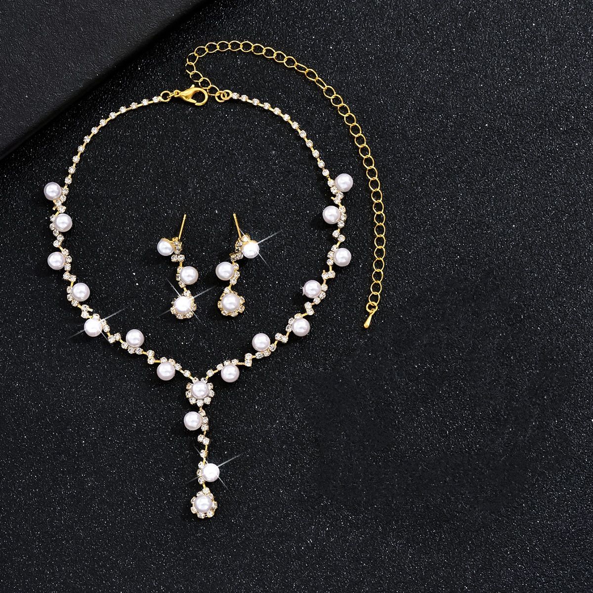 Pearl Necklace And Earrings Light Luxury Clavicle Chain High-end Sense Temperament Jewelry Two-piece Set_ipsvogv.com