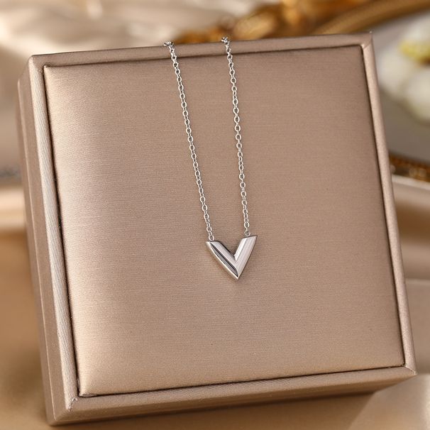 Korean Version Of Fashionable V-shaped Necklace For Women's Instagram With Cool Niche Design. It Is A Trendy And_ipsvogv.com