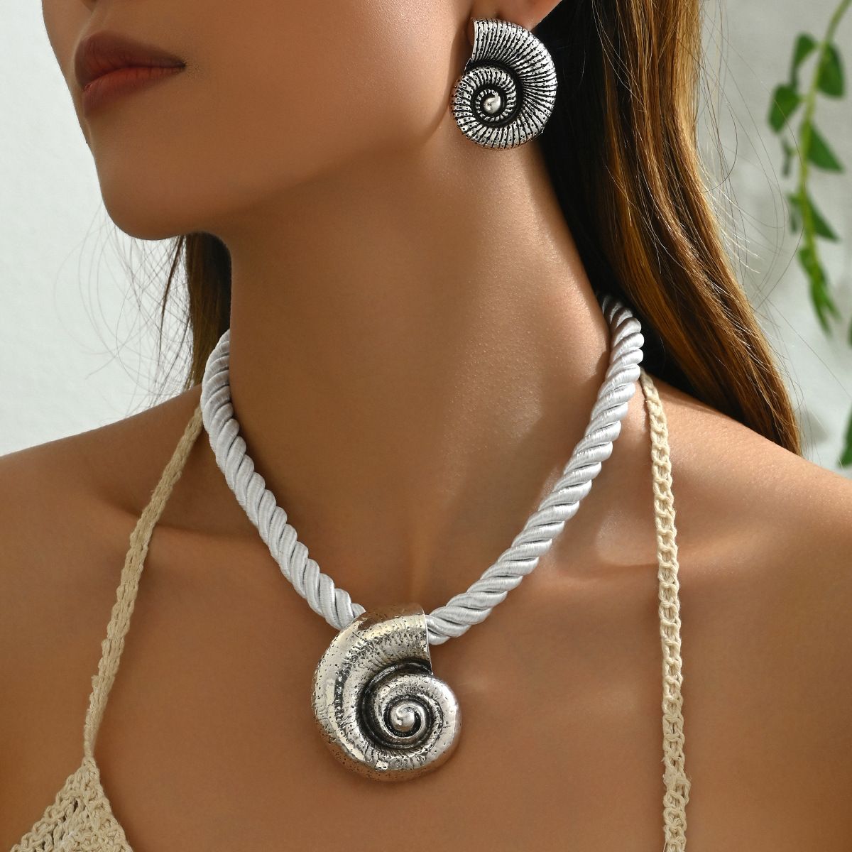 Fashionable OL personalized conch pendant necklace, electroplated alloy earrings, versatile spicy girl style jewelry set_ipsvogv.com
