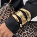 Fashionable Ins Metal Irregular Knock Pattern Design Sense Spring Buckle Bracelet_ipsvogv.com
