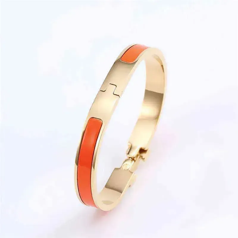 Fashion Designer Bracelet Stainless Steel Classic Jewelry Bracelets For Men And Women_ipsvogv.com