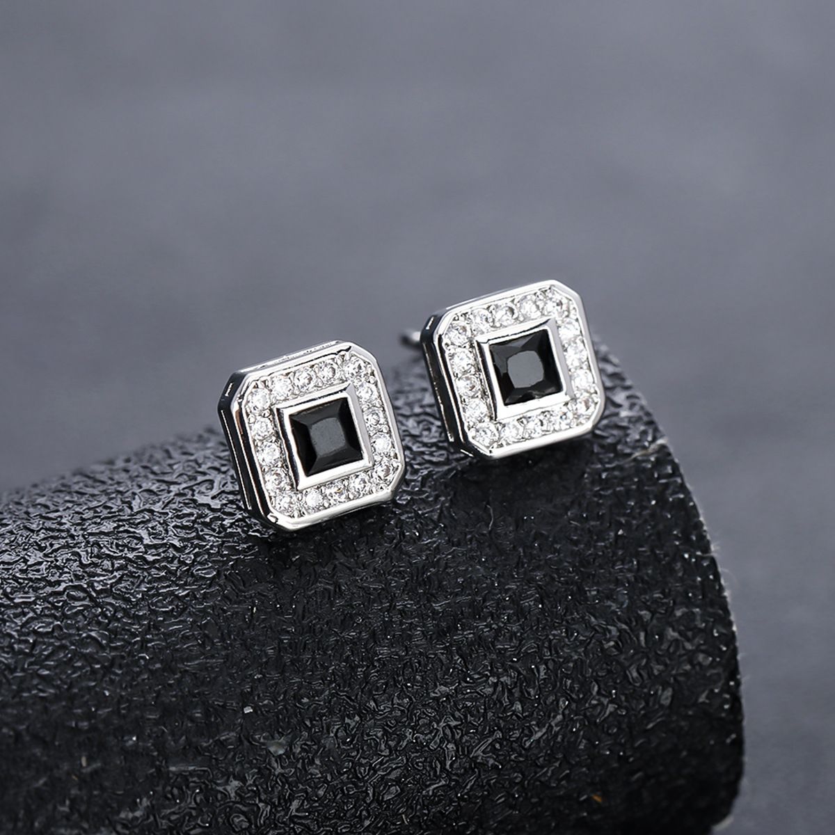 Diamond Studded Men Do Fade, That Are Not Easily Allergic, High-end Personalized Versatile Earrings For Women, Simple_ipsvogv.com