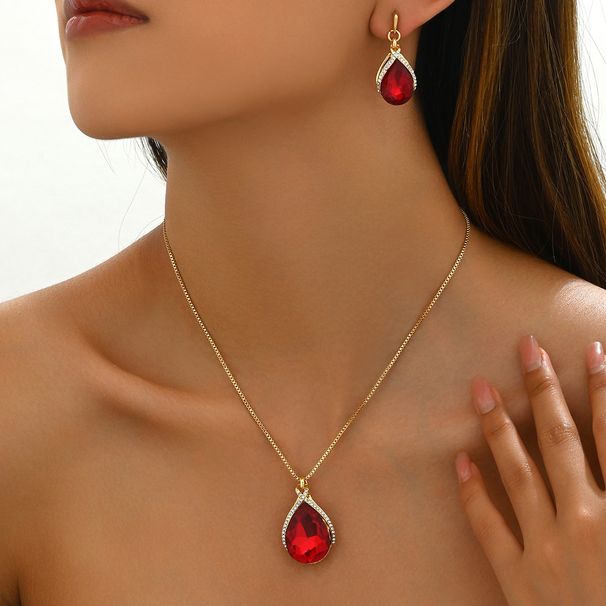 Ins Geometric Sweet Japanese And Korean Ladies Necklace Earrings Set Niche Water Drop Earrings Inlaid Crystal Design Clavicle Chain_ipsvogv.com