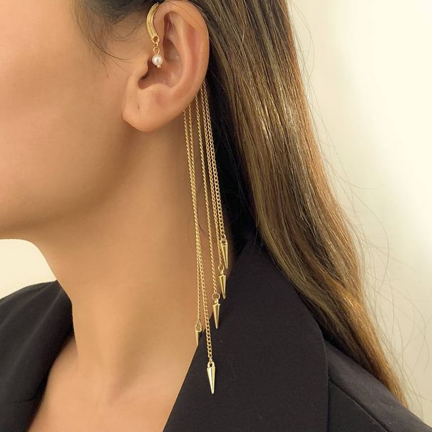 Pearl fringe ear hang no piercing exaggerated punk rivets single personality ear bone-clip trend su_ipsvogv.com