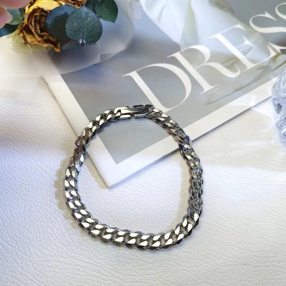 Minimalist Titanium Steel Cuban Chain Six-Sided Polished Unisex Buckle Hip-Hop Hand Jewelry Bracelet_ipsvogv.com