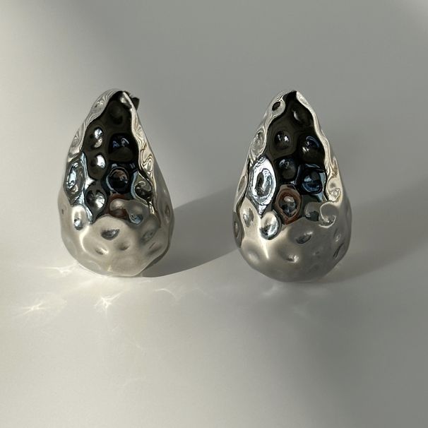 Spot Factory INS INS Retro Titanium Steel Simple Versatile Hammer Surface Water Drop Hollow Earrings_ipsvogv.com