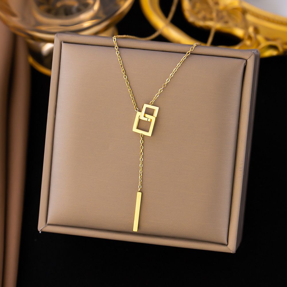 Simple Stle Square Interlocking Necklace For Women's Summer Fashion Long Pendant Collarbone Chain With A Sense Of_ipsvogv.com