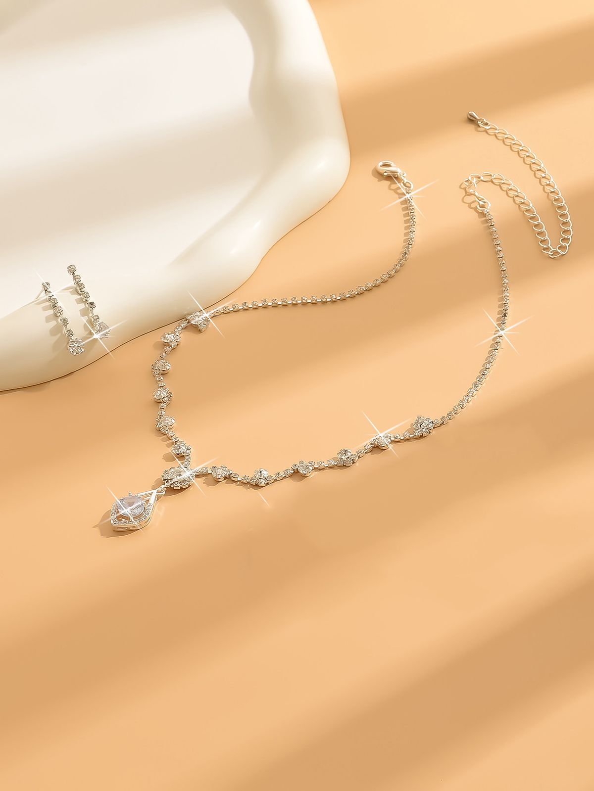 Jewelry & Accessories Rhinestone Tassel Wedding Accessories Silver Claw Necklace Earrings Bracelet Three Piece Set_ipsvogv.com