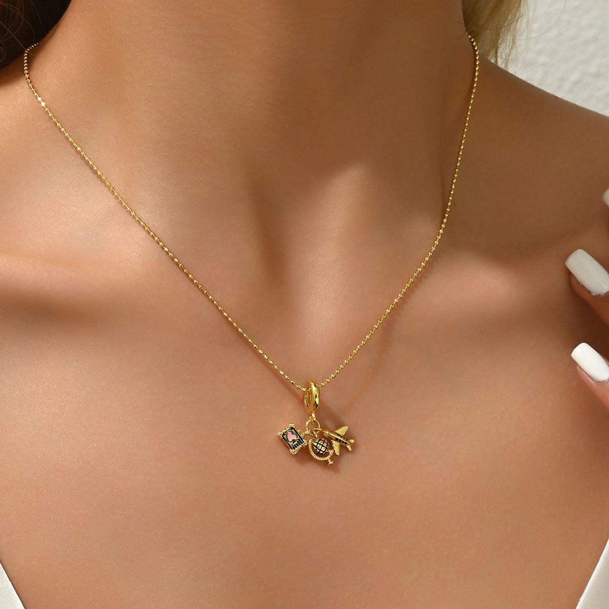 Minimalist Japanese and Korean fresh college style round bead necklace, female personality globe, airplane pendant,_ipsvogv.com