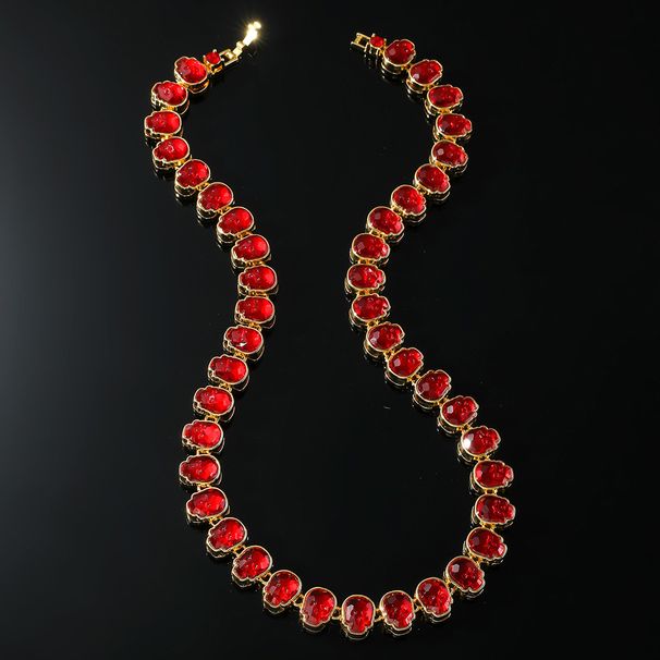New hip-hop chain, red skull full diamond necklace, luxurious and fashionable rock sugar necklace_ipsvogv.com