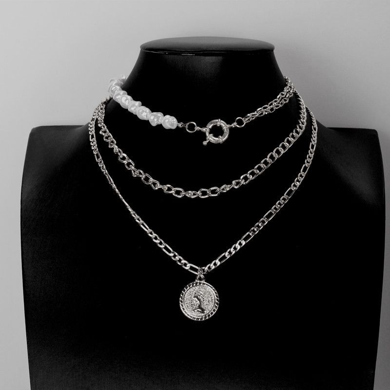 Fashion Shaped Pearl Mixed With Three-layer Chain Necklace, Hip-hop Rose Relief Queen Pendant_ipsvogv.com