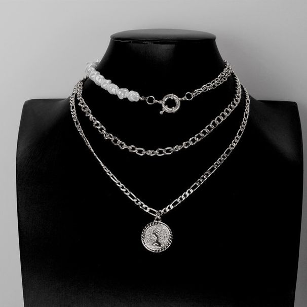 Fashion Shaped Pearl Mixed With Three-layer Chain Necklace, Hip-hop Rose Relief Queen Pendant_ipsvogv.com