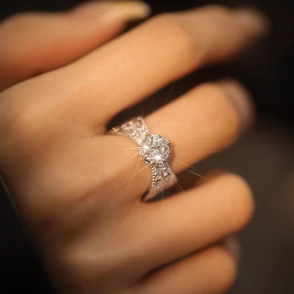 grass Zircon Women Patterned Tang For With Niche Design, Featuring A Light Luxury And High-end Feel. The 2025 New Open Design, Feel._ipsvogv.com