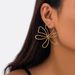 Simple Metal Winding Line Flower Stud Earrings, High-end Sense Niche Design Temperament Ins Wind Sweet Ear Jewelry Tide_ipsvogv.com