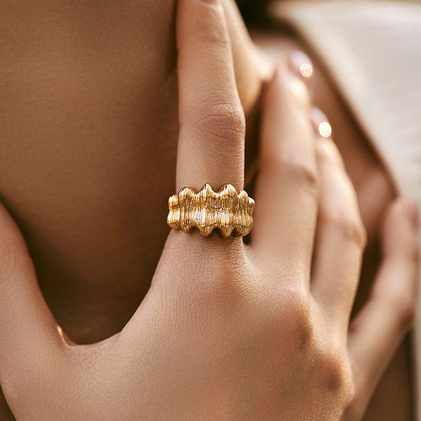 Heavy metal color preserving love ring copper plated with K real gold stacking fashion irregular texture retro ring_ipsvogv.com