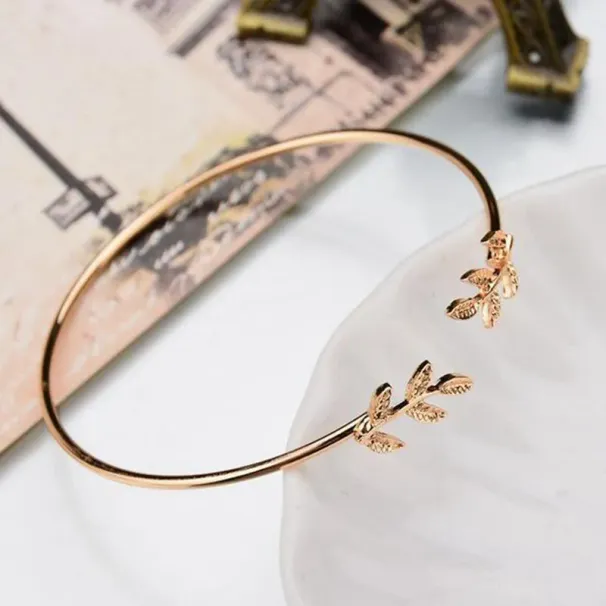 Women039s Heart Shell Bracelet Cuff Geometry Golden Moon Star Bracelets Bohemian Charm Ladies Jewelry 4 Styles3469339_ipsvogv.com